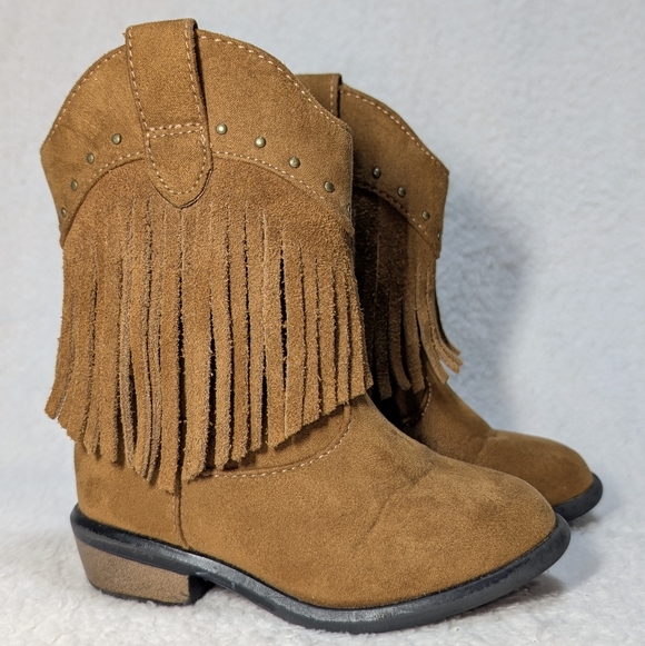 Genuine Kids By Oshkosh Other - Girls Genuine Kids by Oshkosh Leather Suede Textile Fringe Western Boots Size 6